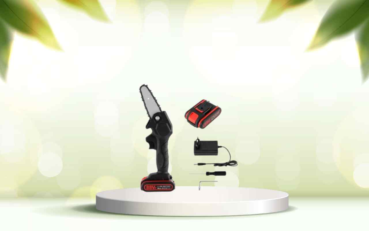 Scopri la mini motosega a batteria: taglia rami e siepi senza fatica