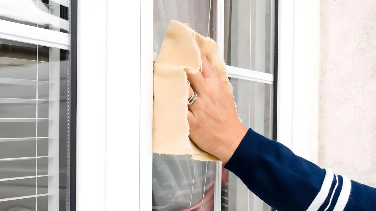 Il trucco per avere vetri trasparenti